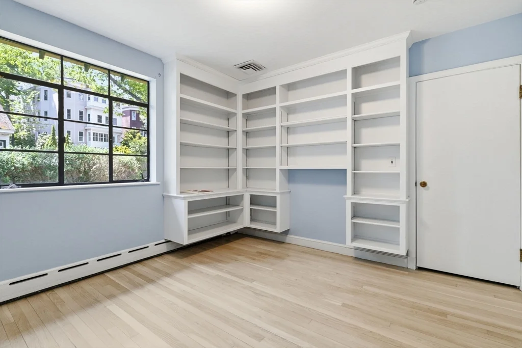 4 bed, 3 bath apartment for rent at 180 Eliot St, Chestnut Hill — photo 29 of 38