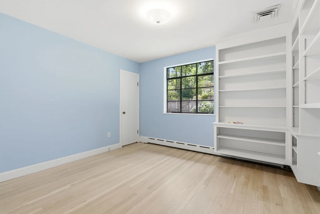4 bed, 3 bath apartment for rent at 180 Eliot St, Chestnut Hill — photo 30 of 38