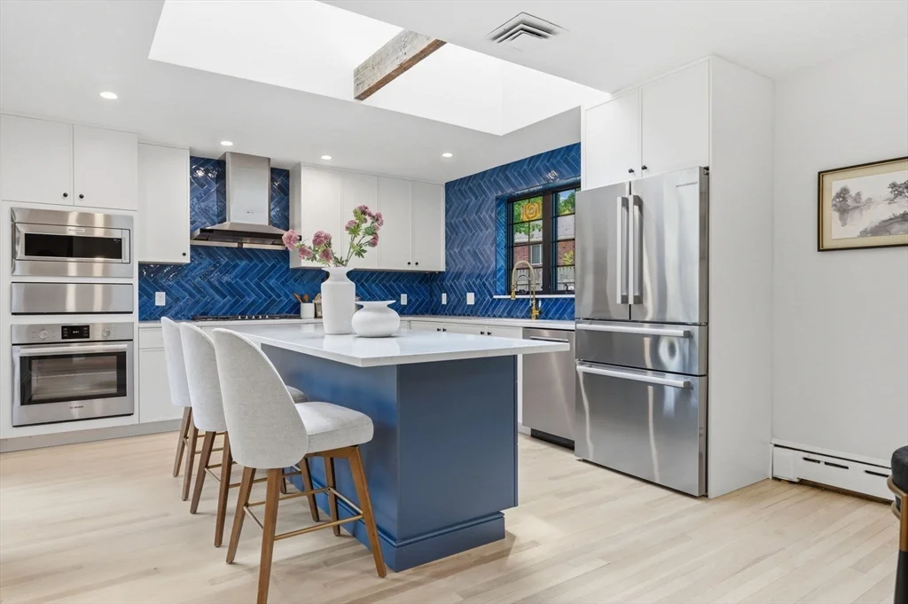 4 bed, 3 bath apartment for rent at 180 Eliot St, Chestnut Hill — photo 16 of 38