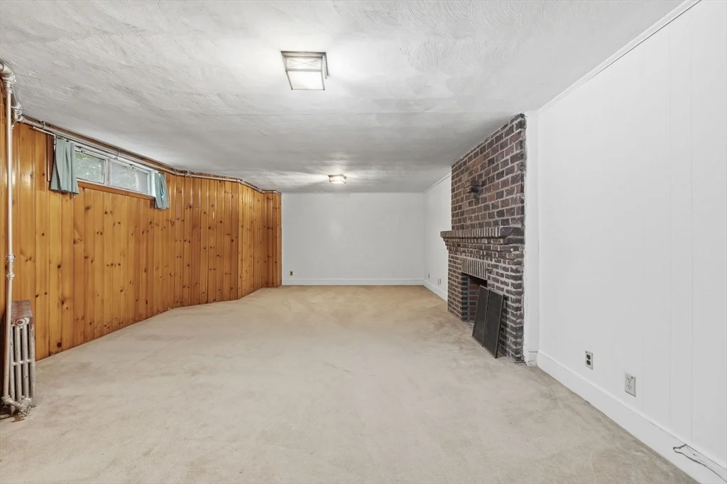 4 bed, 3 bath apartment for rent at 180 Eliot St, Chestnut Hill — photo 32 of 38