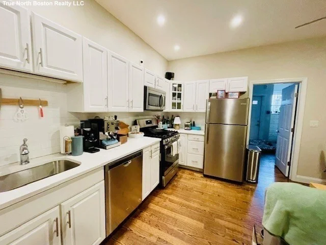 1 bed, 1 bath apartment for rent at 180 Endicott St Unit 1, North End — photo 4 of 9