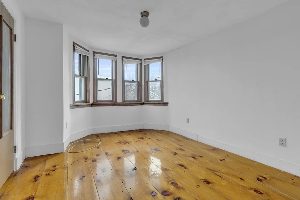1 bed, 1 bath apartment for rent at 180 F St Unit 3, South Boston — photo 3 of 9