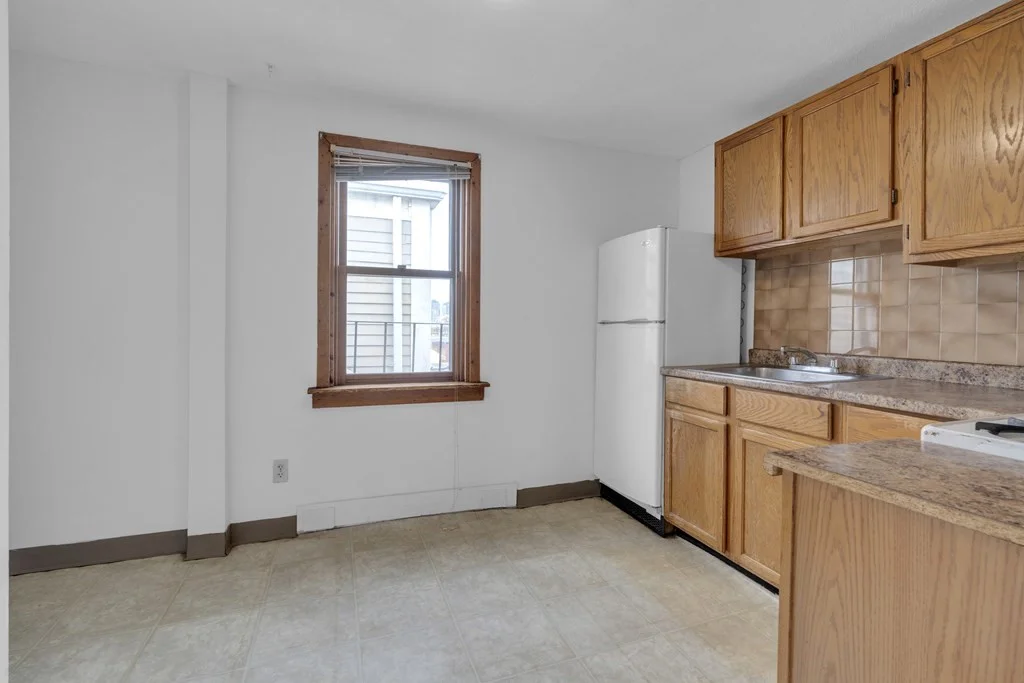 1 bed, 1 bath apartment for rent at 180 F St Unit 3, South Boston — photo 2 of 9