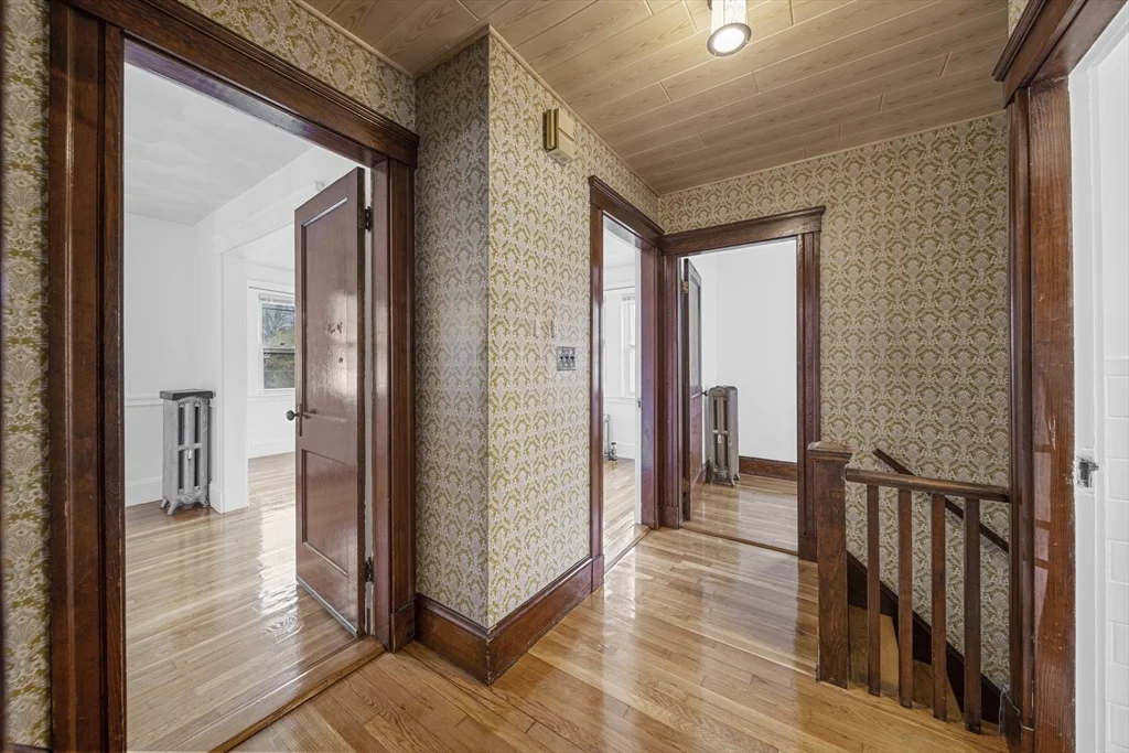3 bed, 1 bath apartment for rent at 180 Faneuil St Unit 2, Brighton — photo 8 of 21