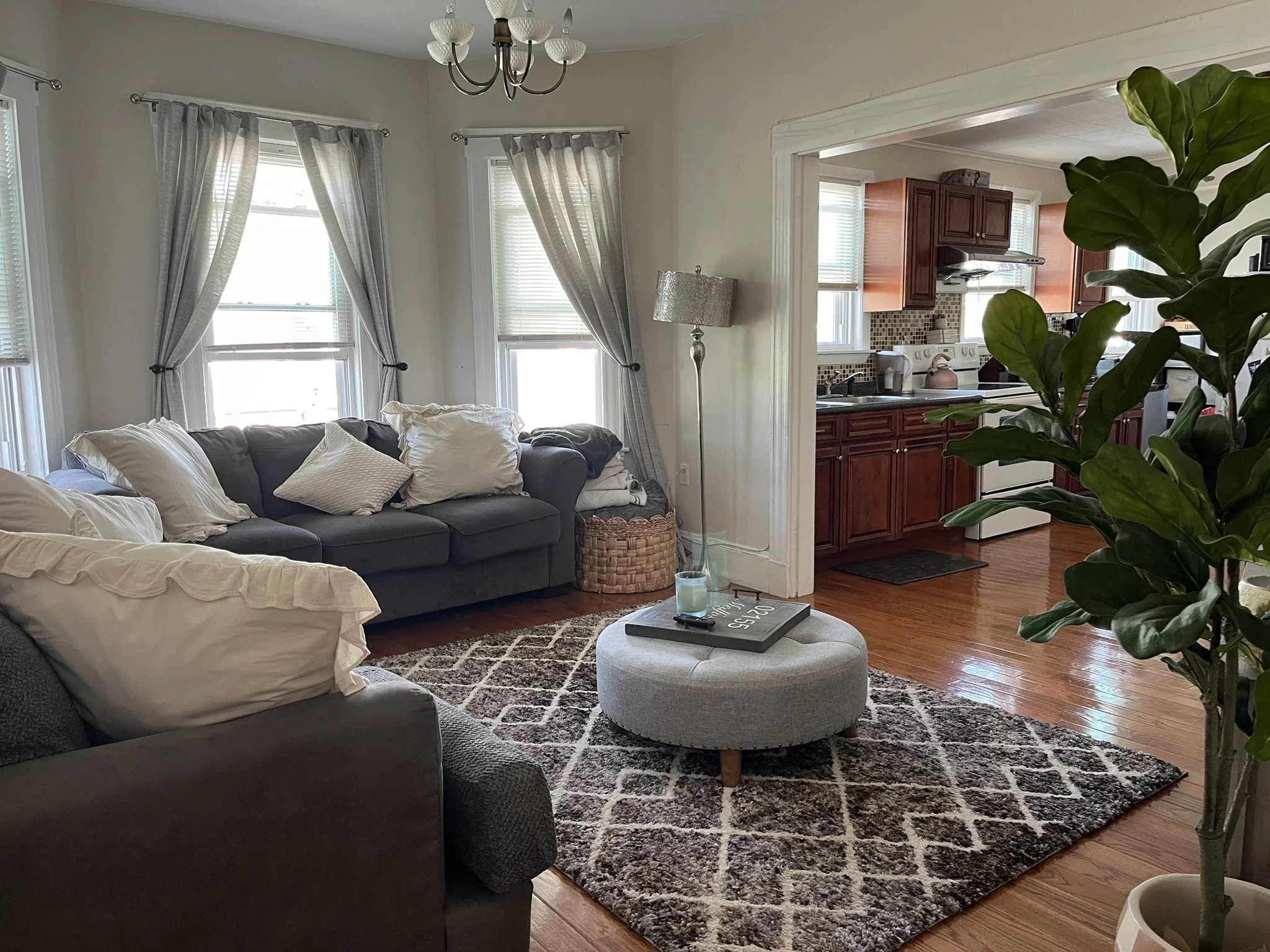 3 bed, 1 bath apartment for rent at 180 Fellsway West Unit 3, Glenwood — photo 1 of 11