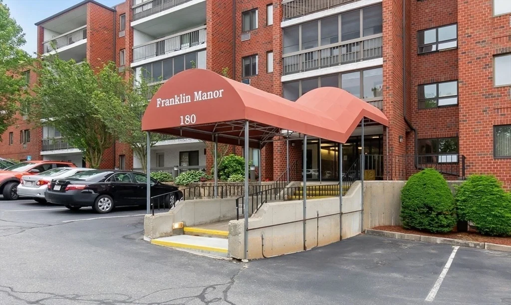 2 bed, 2 bath apartment for rent at 180 Green St Unit 413, Melrose