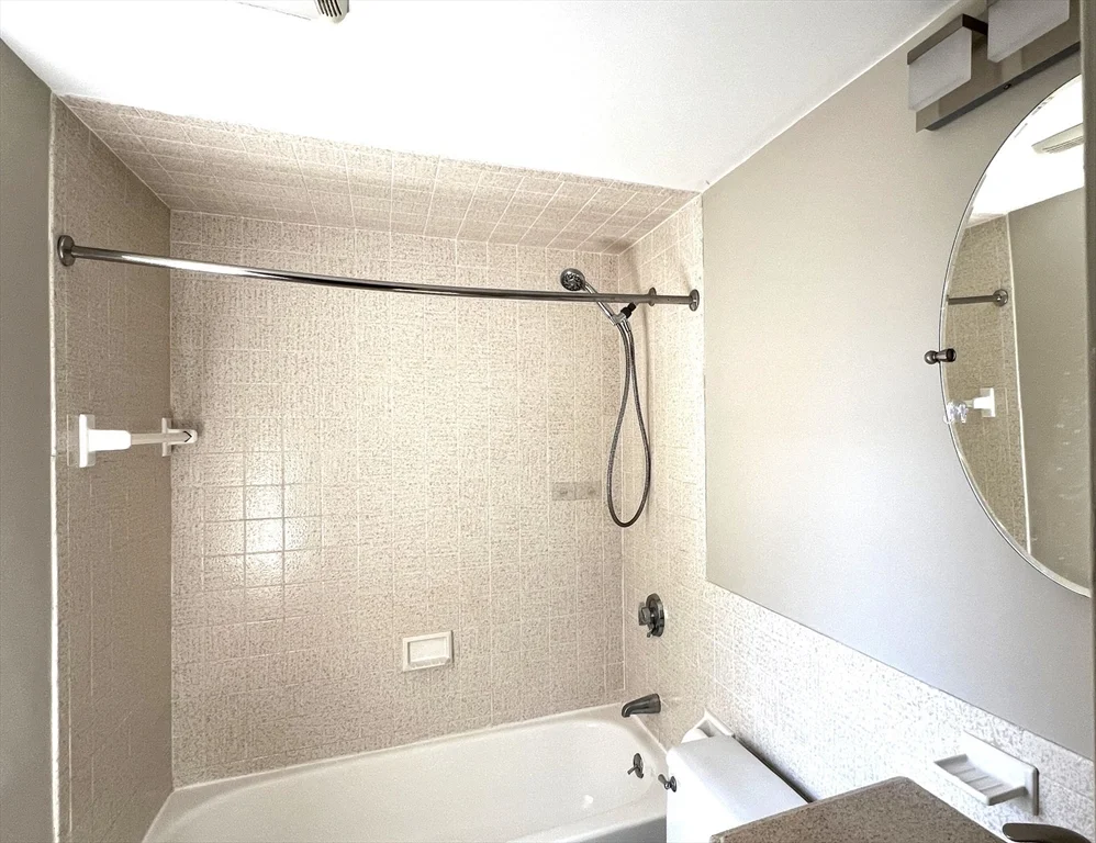 2 bed, 2 bath apartment for rent at 180 Green St Unit 413, Melrose — photo 7 of 16
