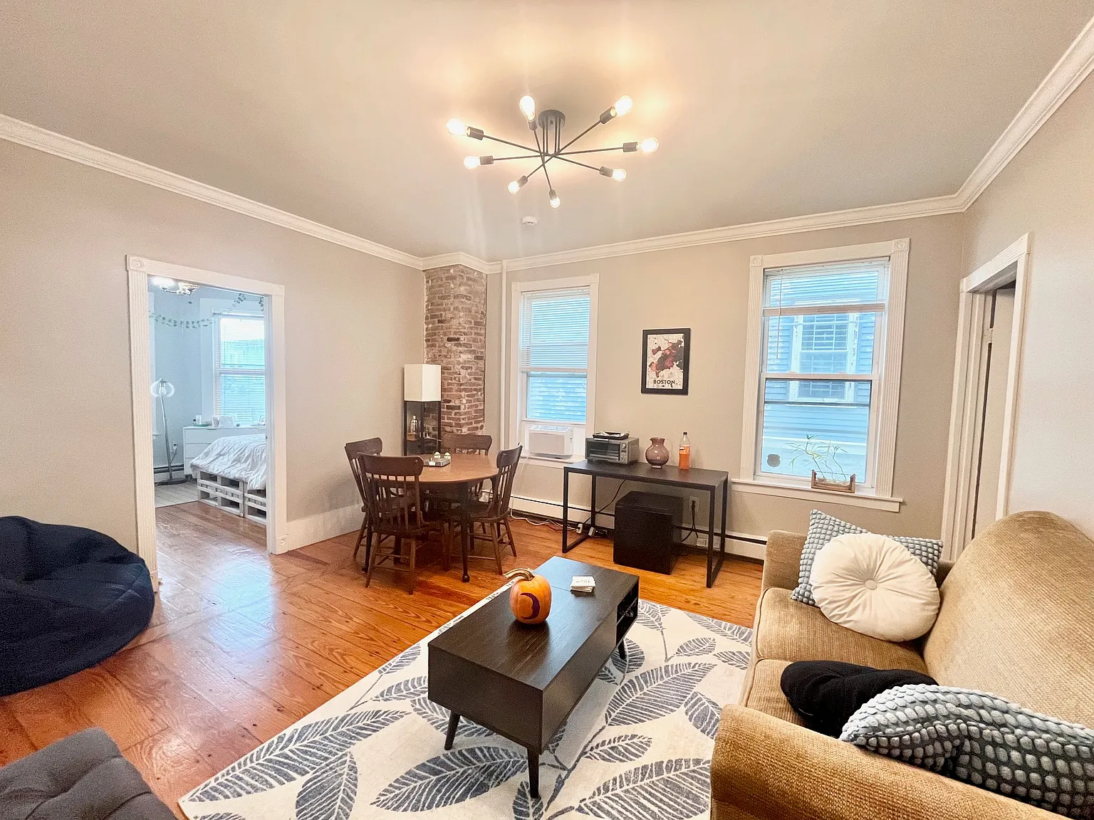 3 bed, 1 bath apartment for rent at 180 Hillside St Unit 1, Mission Hill — photo 3 of 12