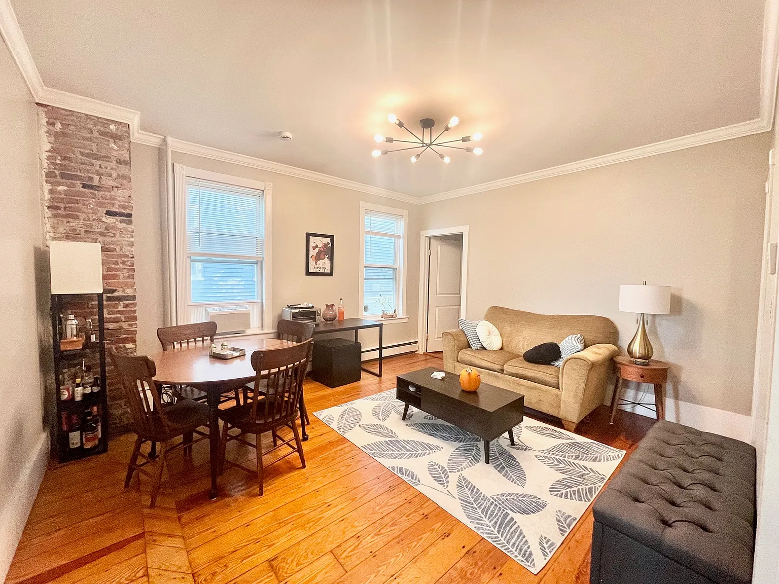 3 bed, 1 bath apartment for rent at 180 Hillside St Unit 1, Mission Hill