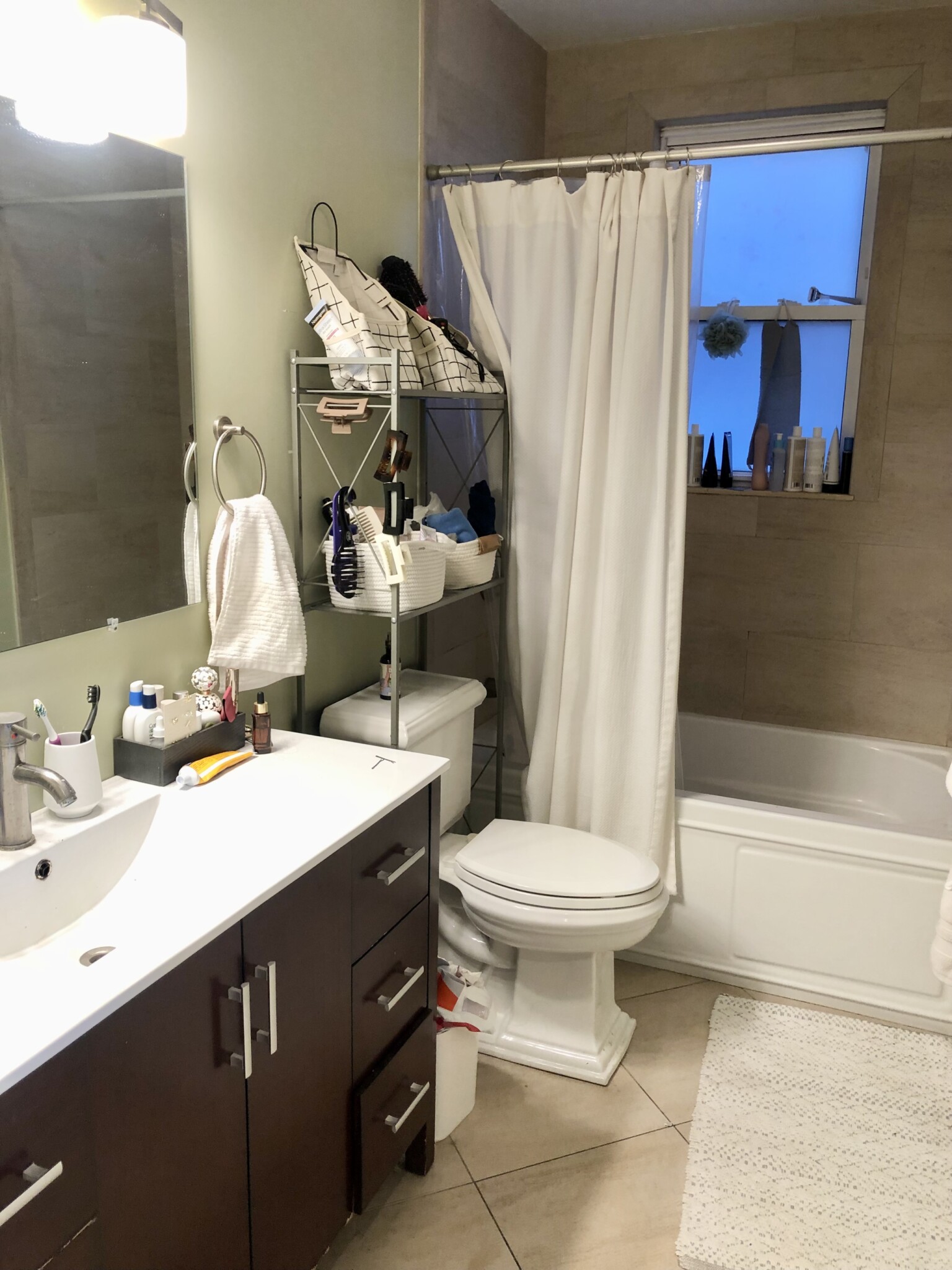 4 bed, 2 bath apartment for rent at 180 Hillside St Unit 2, Mission Hill — photo 23 of 26