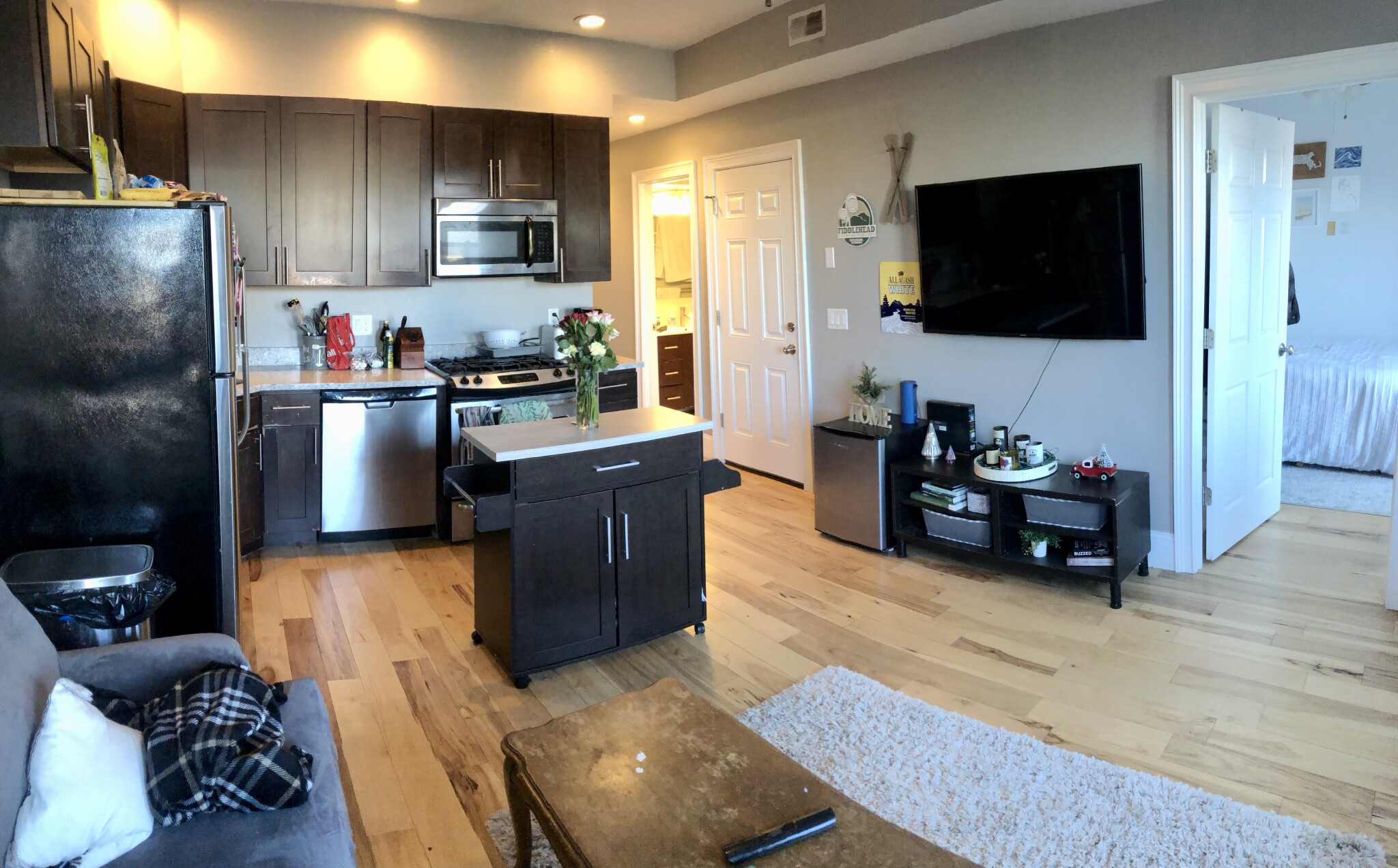 4 bed, 2 bath apartment for rent at 180 Hillside St Unit 2, Mission Hill — photo 3 of 26