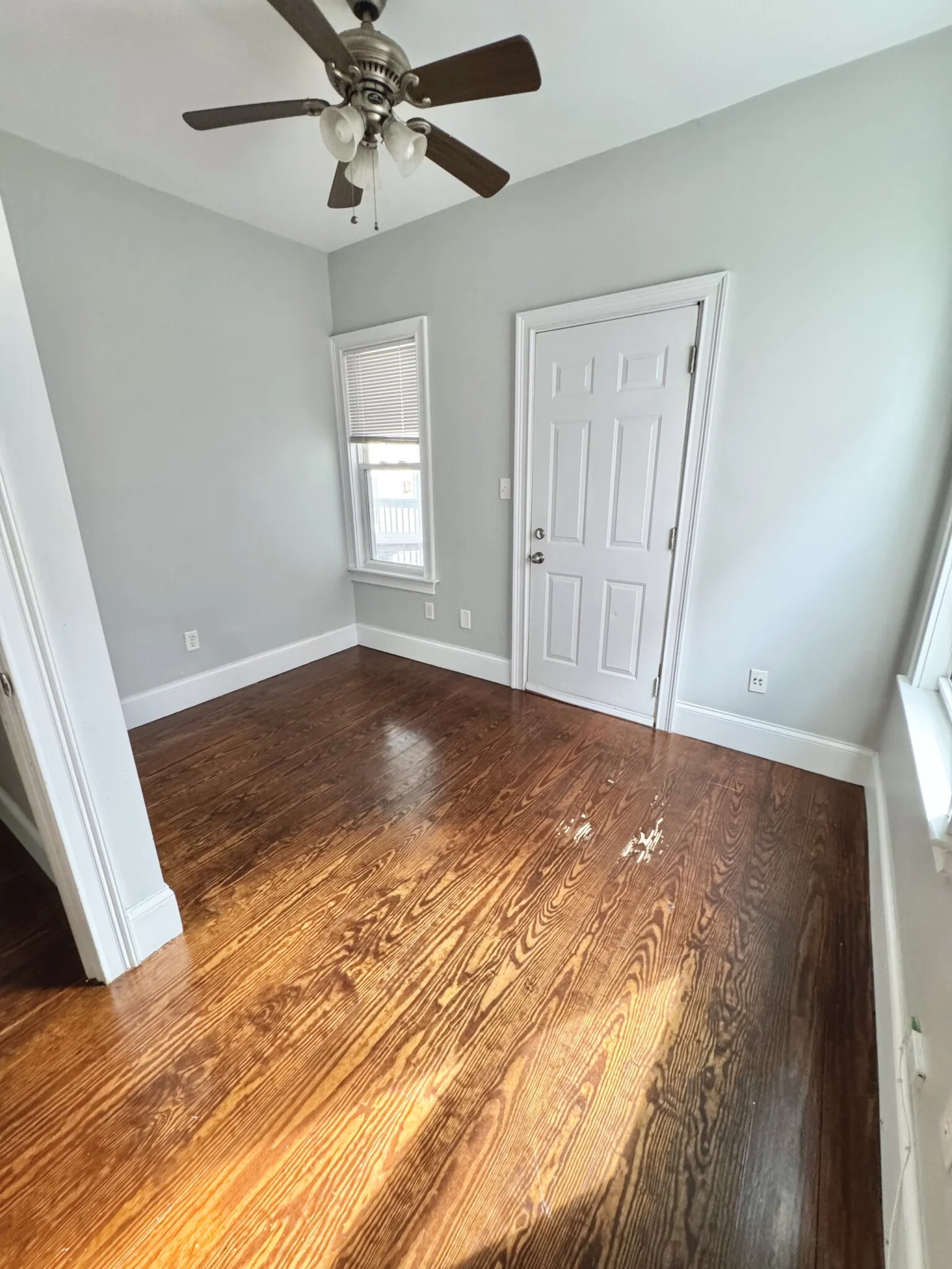 4 bed, 1 bath apartment for rent at 180 Hillside St Unit 3, Mission Hill — photo 5 of 14