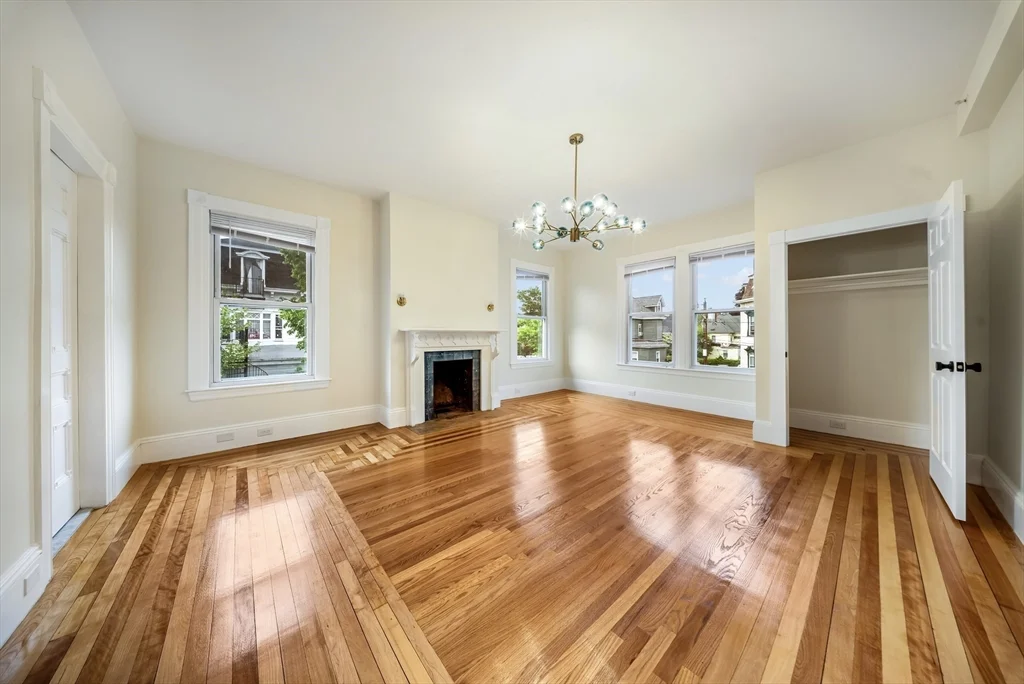 2 bed, 1 bath apartment for rent at 180 Jackson St Unit B, Lawrence — photo 5 of 8
