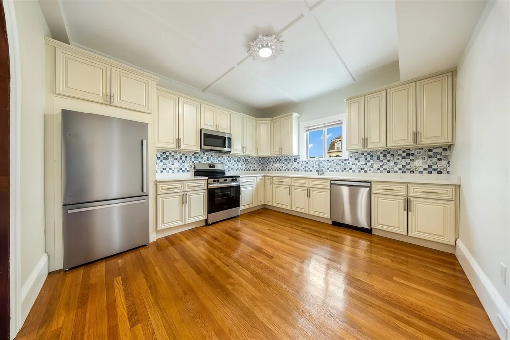 2 bed, 1 bath apartment for rent at 180 Jackson St Unit B, Lawrence — photo 1 of 8