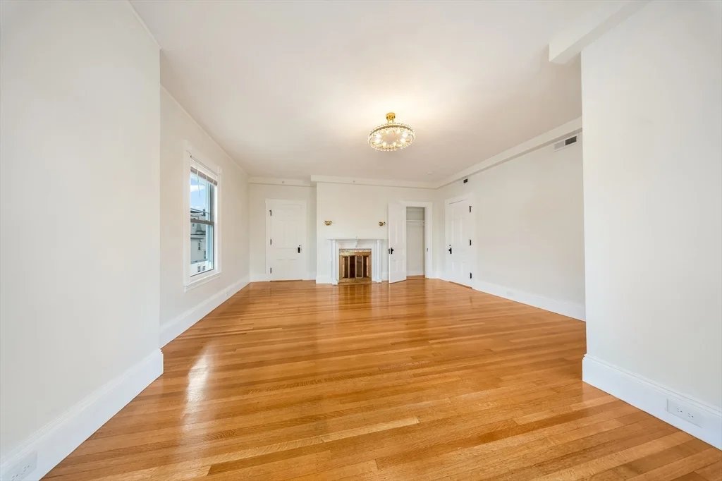 2 bed, 1 bath apartment for rent at 180 Jackson St Unit B, Lawrence — photo 3 of 8