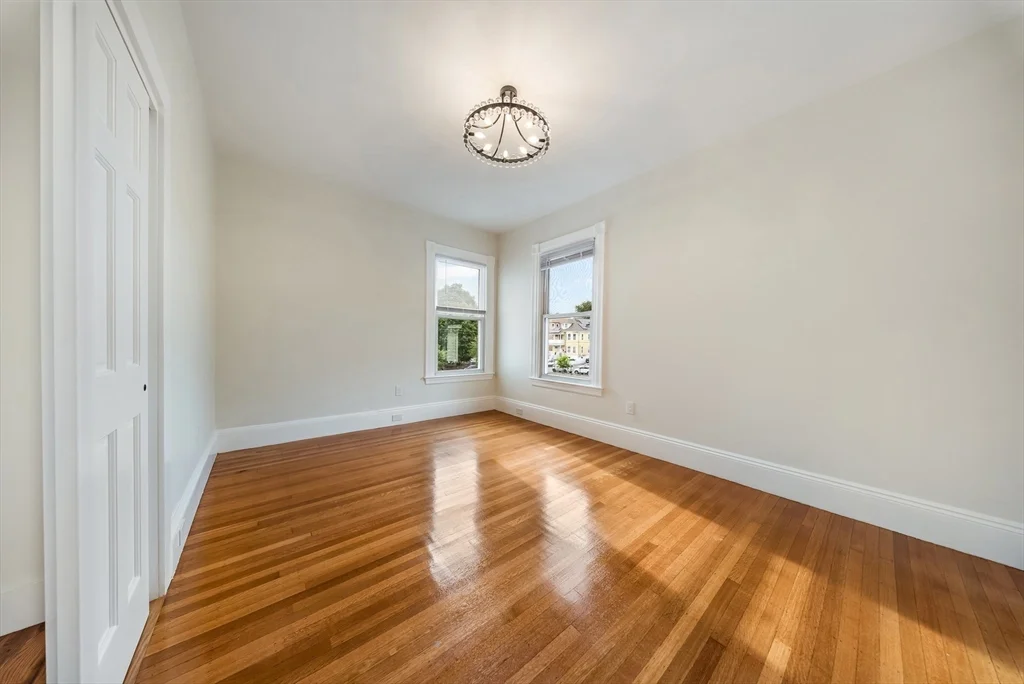 1 bed, 1 bath apartment for rent at 180 Jackson St Unit C, Lawrence — photo 3 of 6
