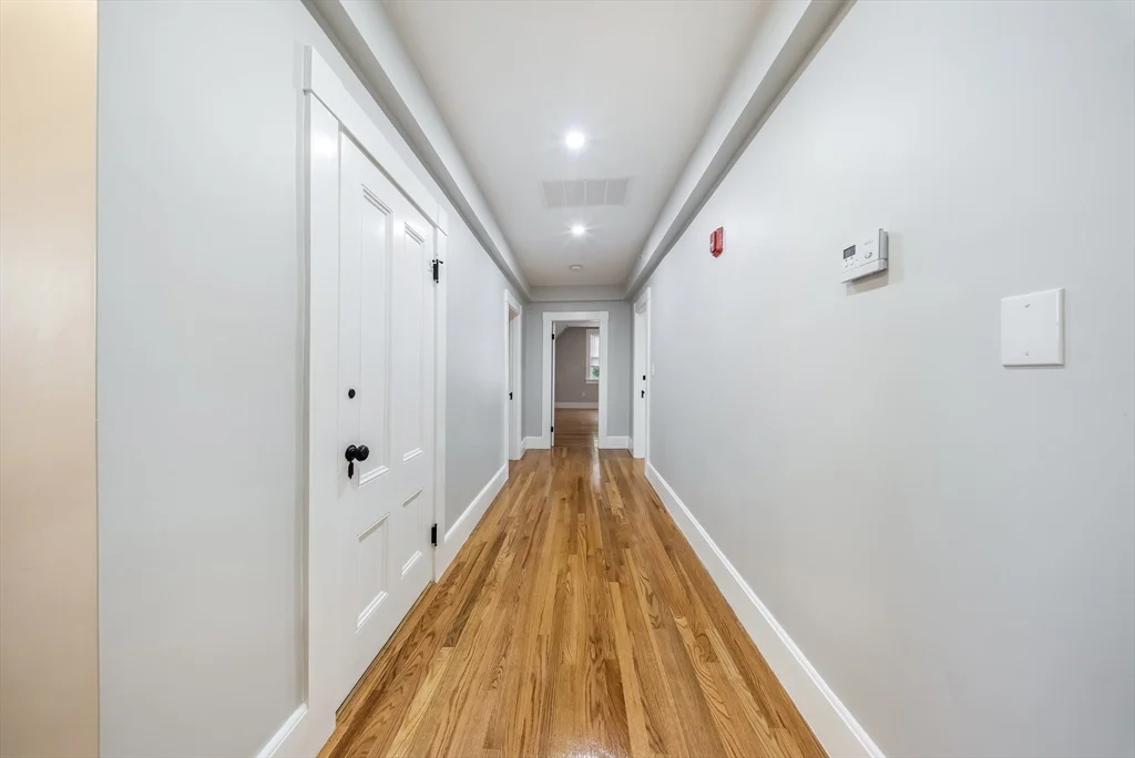 3 bed, 1 bath apartment for rent at 180 Jackson St Unit D, North Lawrence — photo 10 of 11