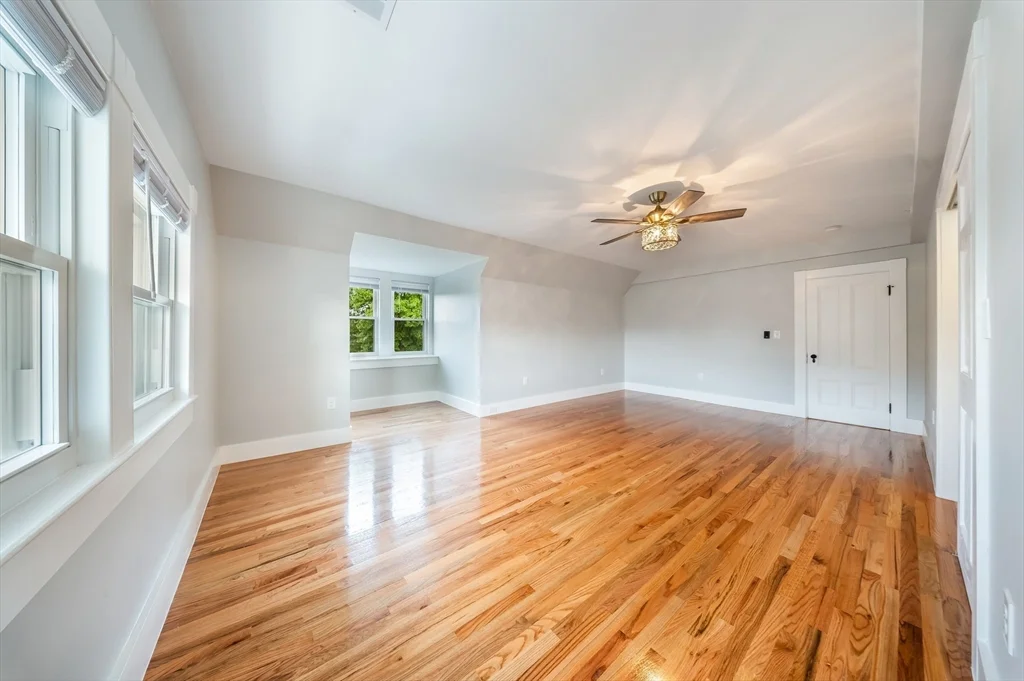 3 bed, 1 bath apartment for rent at 180 Jackson St Unit D, North Lawrence — photo 6 of 11