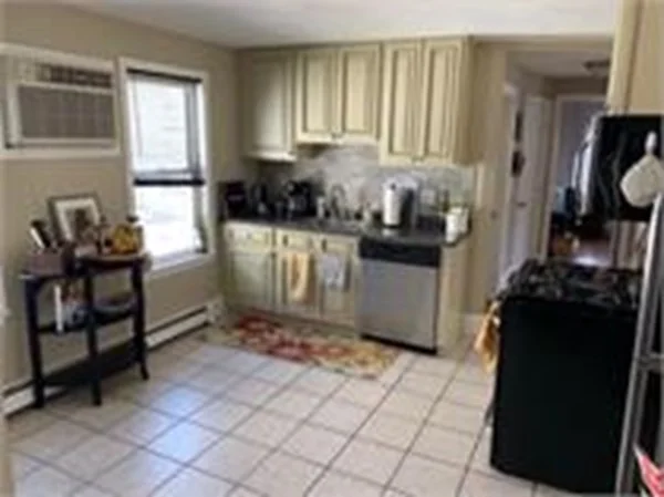 2 bed, 1 bath apartment for rent at 180 Lebanon St Unit 2, Malden — photo 9 of 11