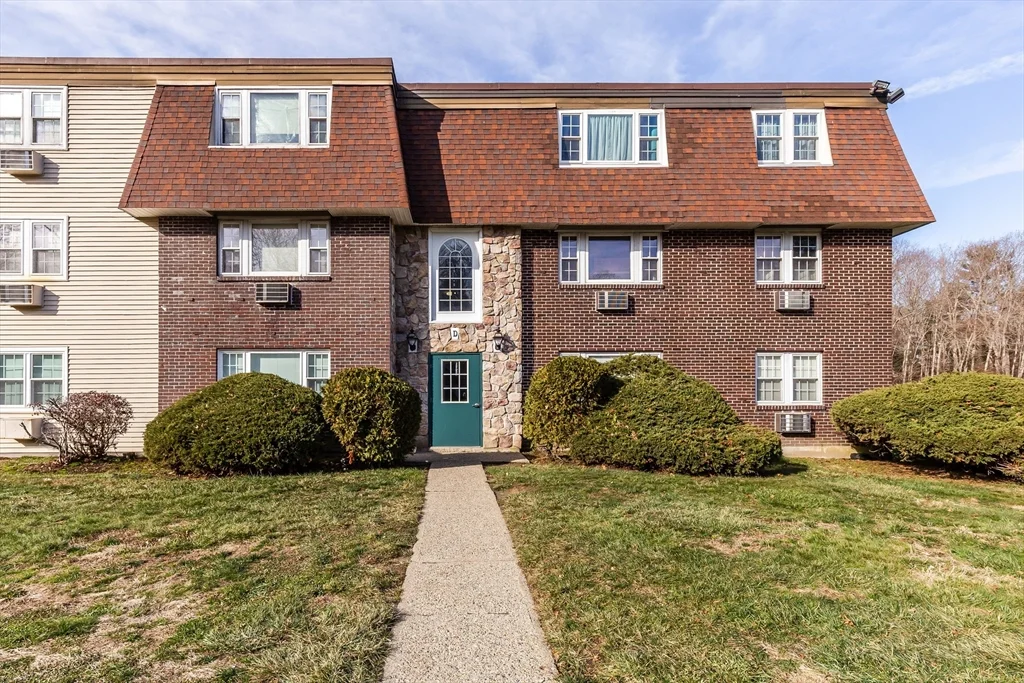 1 bed, 1 bath apartment for rent at 180 Main St Unit D80, Bridgewater — photo 1 of 20
