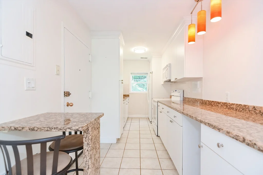 2 bed, 2 bath apartment for rent at 180 Newton St Unit 2, New Bedford — photo 7 of 30