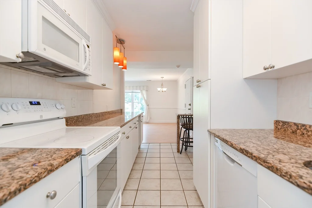 2 bed, 2 bath apartment for rent at 180 Newton St Unit 2, New Bedford — photo 8 of 30
