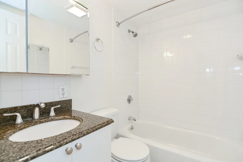 2 bed, 2 bath apartment for rent at 180 Newton St Unit 2, New Bedford — photo 10 of 30