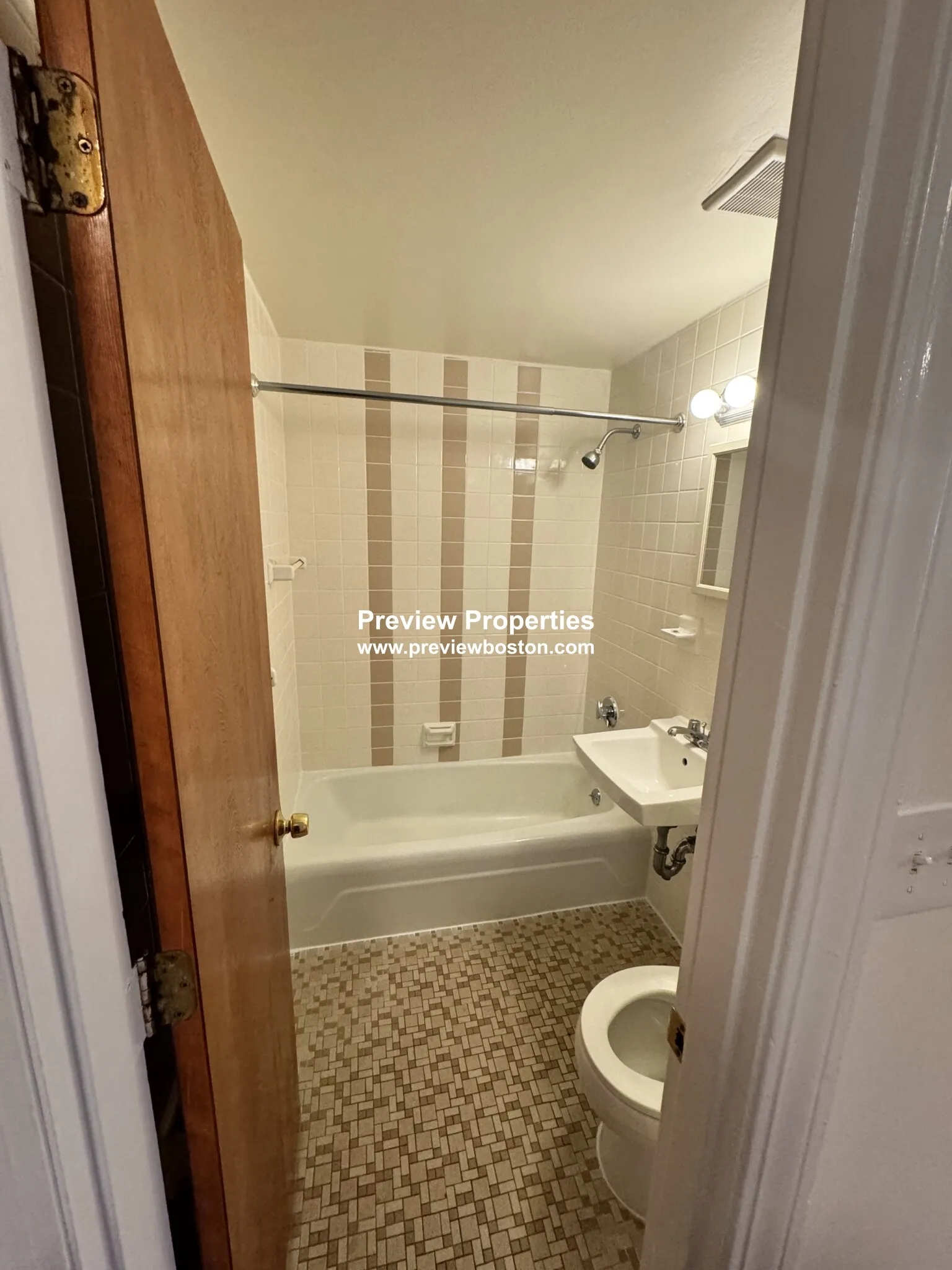 1 bed, 1 bath apartment for rent at 180 North Beacon St Unit 3P, Brighton — photo 10 of 16