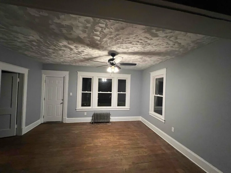 3 bed, 1 bath apartment for rent at 180 Oak Grove Ave Unit 1, East Springfield — photo 2 of 6
