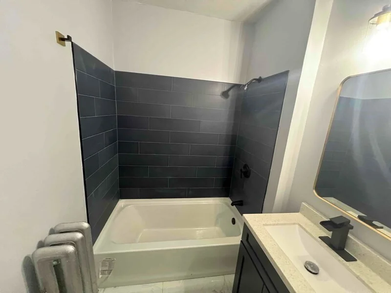 3 bed, 1 bath apartment for rent at 180 Oak Grove Ave Unit 1, East Springfield — photo 5 of 6