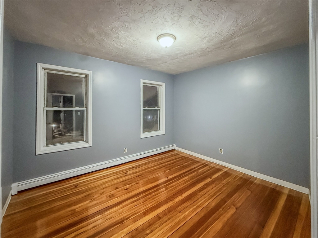 4 bed, 1 bath apartment for rent at 180 Quincy St Unit 3, Boston — photo 8 of 14