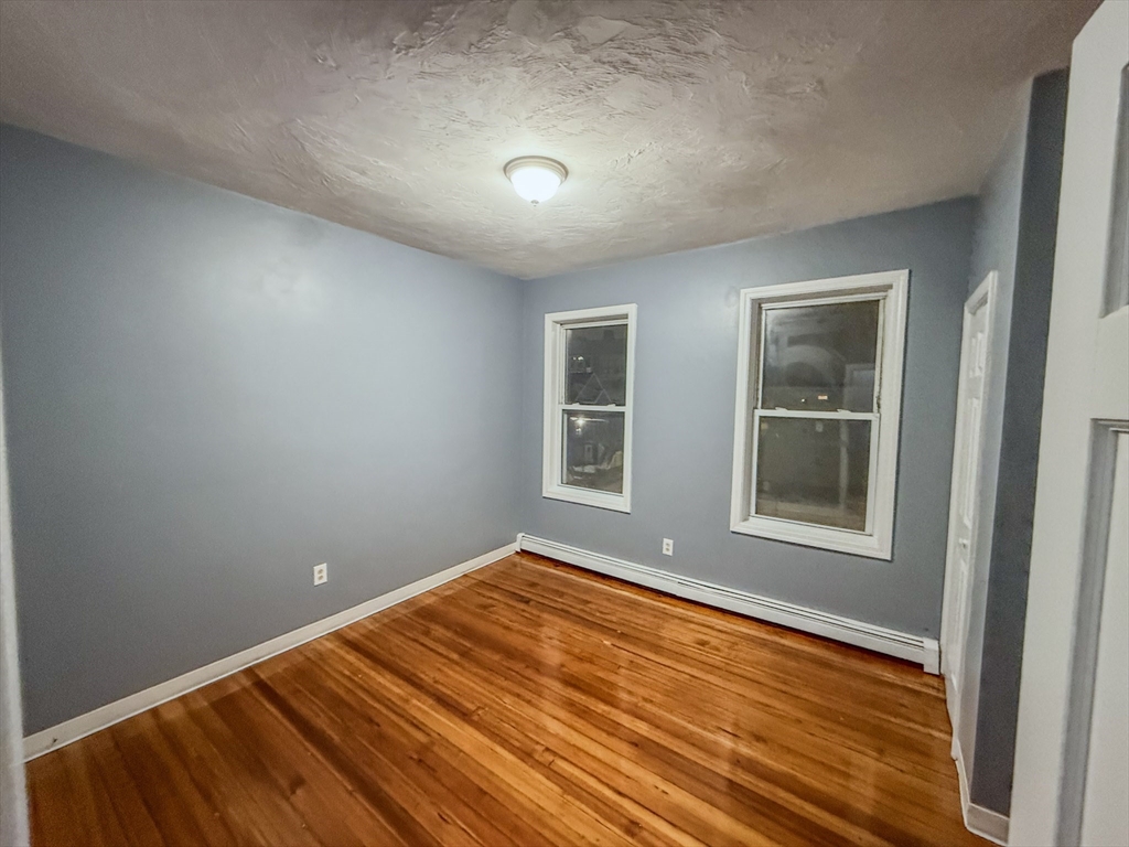 4 bed, 1 bath apartment for rent at 180 Quincy St Unit 3, Boston — photo 5 of 14