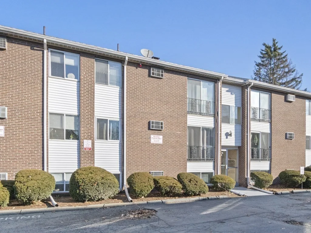 Studio bed, 1 bath apartment for rent at 180 River St Unit A4, Waltham — photo 16 of 23