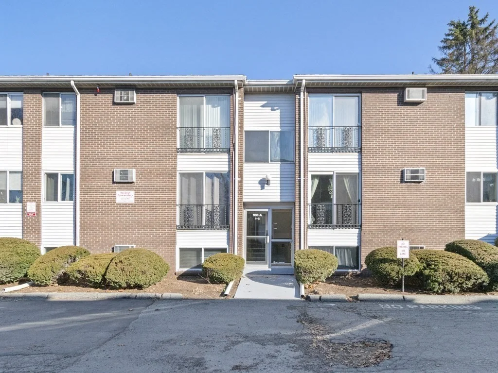 Studio bed, 1 bath apartment for rent at 180 River St Unit A4, Waltham — photo 15 of 23