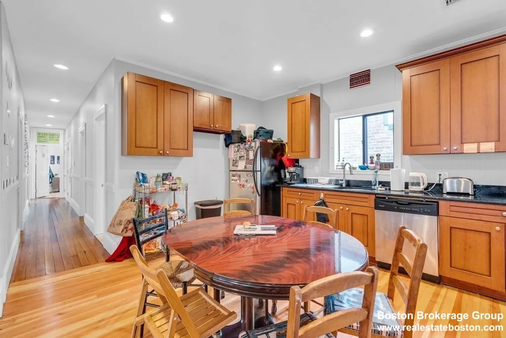 6 bed, 2 bath apartment for rent at 180 Saint Alphonsus St Unit 3, Mission Hill — photo 21 of 39