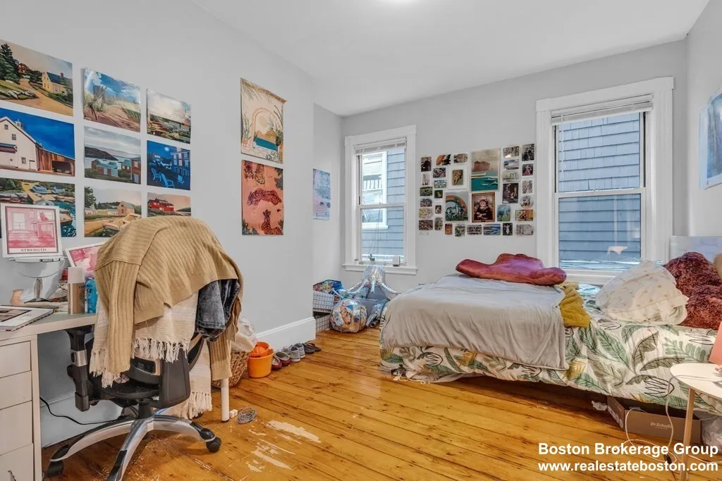 6 bed, 2 bath apartment for rent at 180 Saint Alphonsus St Unit 3, Mission Hill — photo 11 of 39