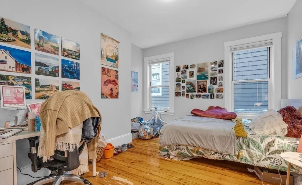 6 bed, 2 bath apartment for rent at 180 St Alphonsus Unit 3, Boston — photo 7 of 14