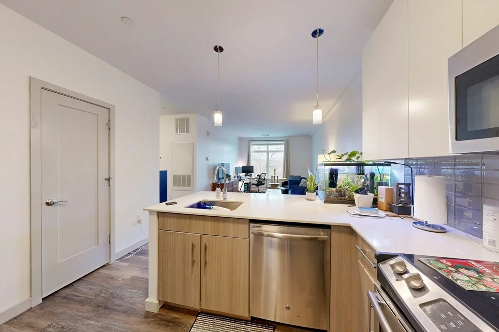 1 bed, 1 bath apartment for rent at 180 Telford St Unit 321, Brighton — photo 3 of 16