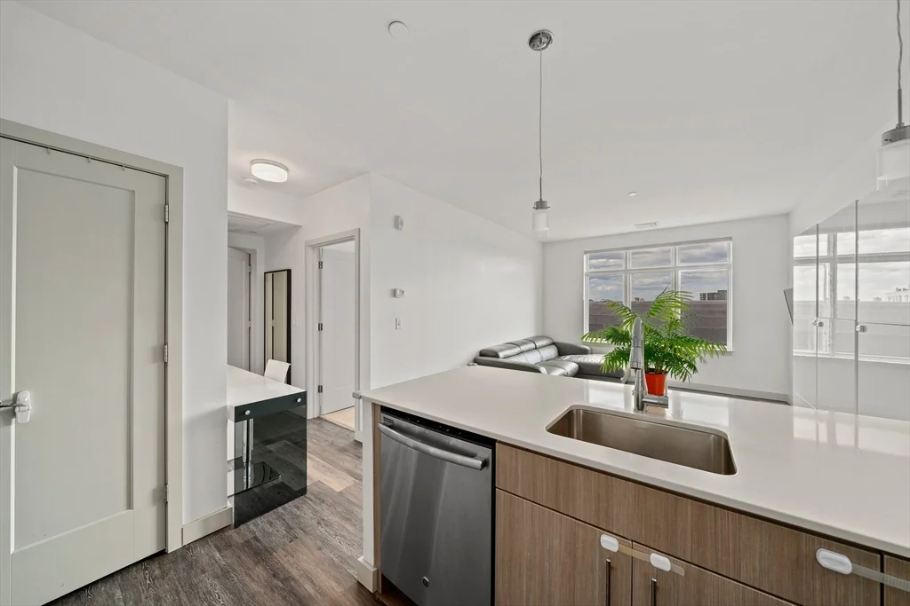 1 bed, 1 bath apartment for rent at 180 Telford St Unit 403, Brighton — photo 4 of 36