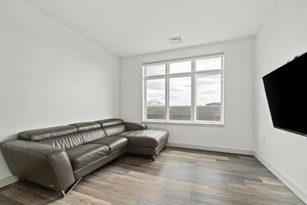 1 bed, 1 bath apartment for rent at 180 Telford St Unit 403, Brighton — photo 6 of 36