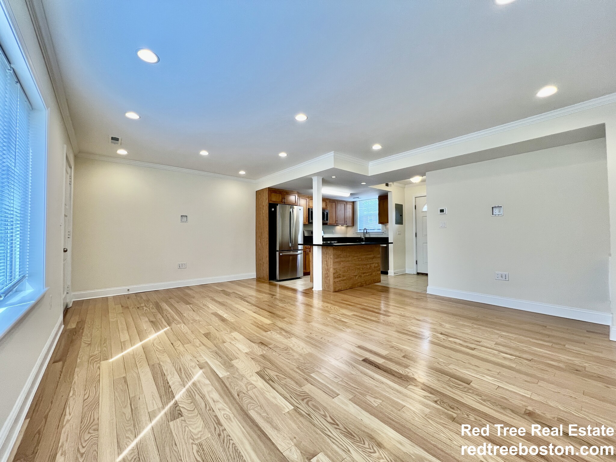2 bed, 1 bath apartment for rent at 180 Thornton Rd Unit 1, Chestnut Hill — photo 3 of 19