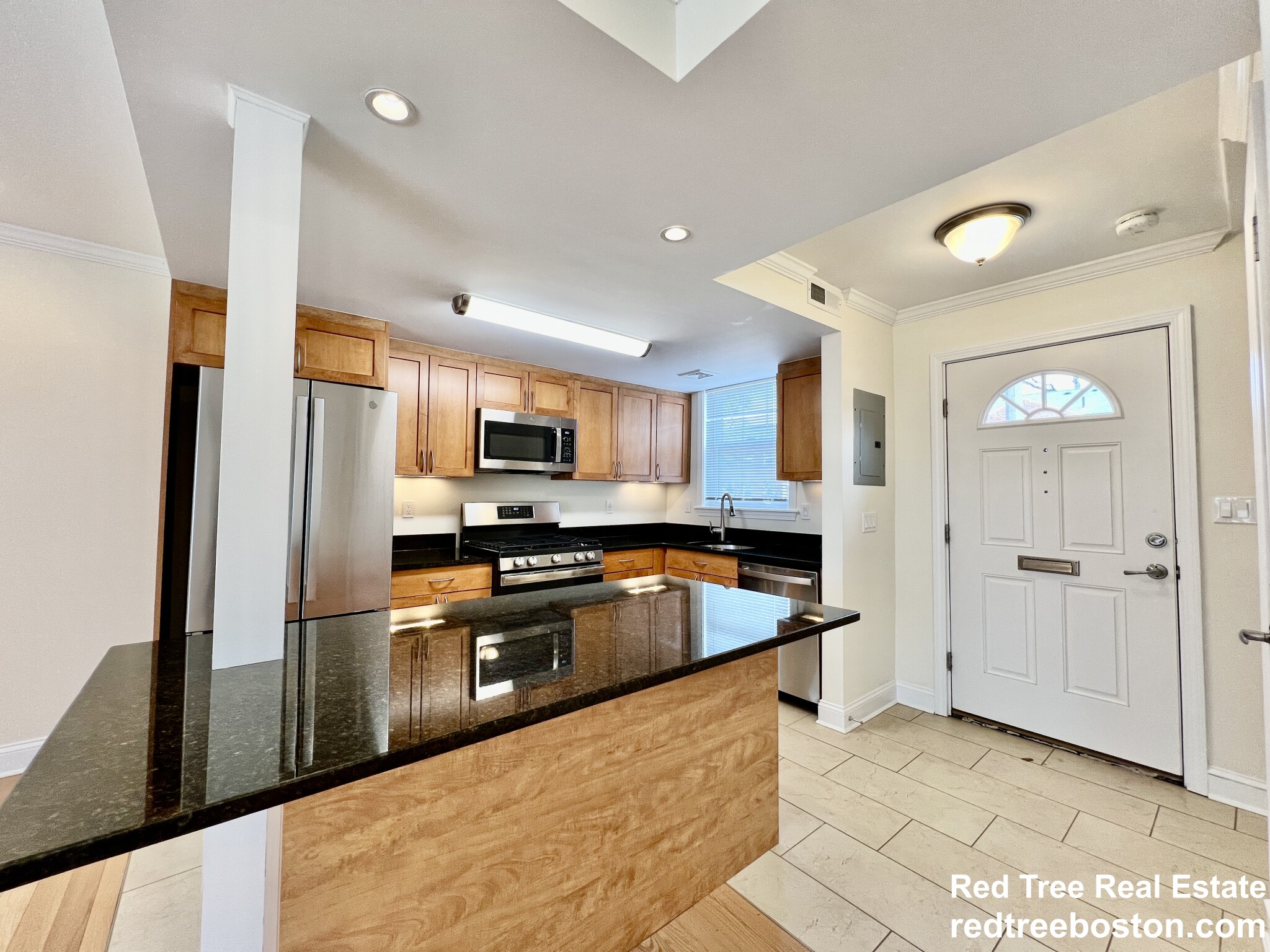 2 bed, 1 bath apartment for rent at 180 Thornton Rd Unit 1, Chestnut Hill — photo 2 of 19