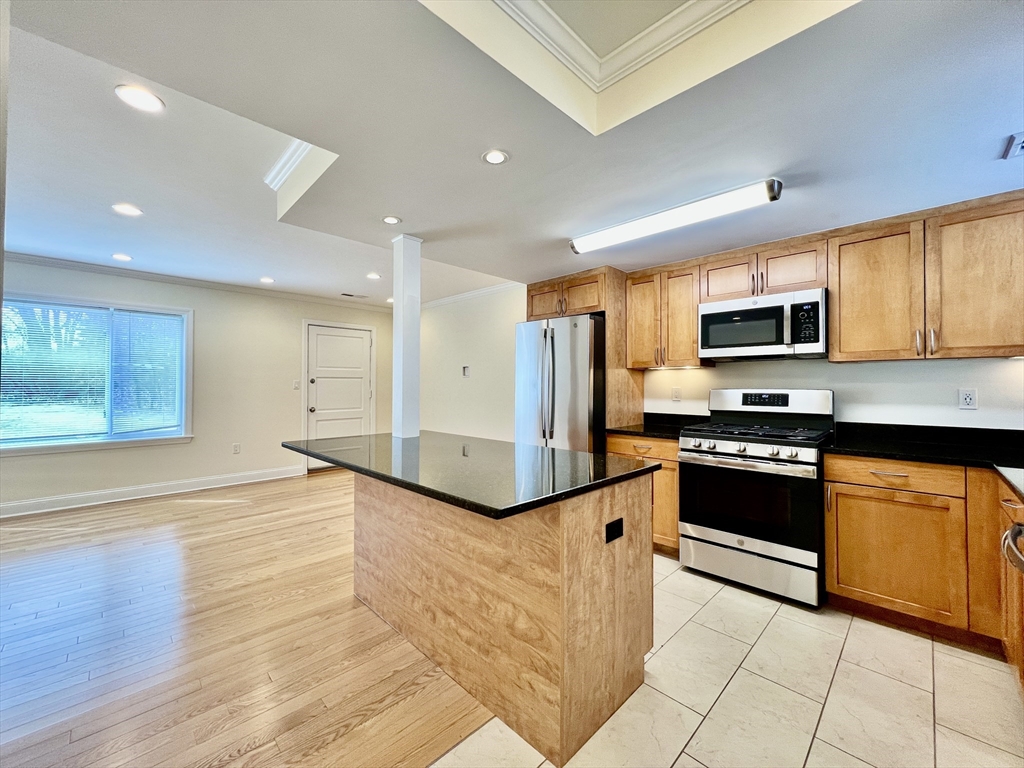 2 bed, 1 bath apartment for rent at 180 Thornton Rd Unit 180, Chestnut Hill