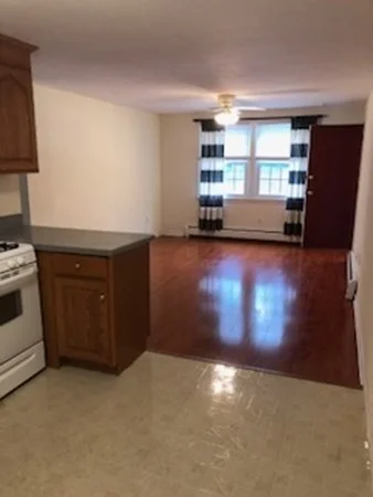 2 bed, 1 bath apartment for rent at 180 Tyngsboro Rd Unit 37F, Chelmsford — photo 5 of 14