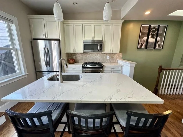 1 bed, 1 bath apartment for rent at 180 W 7th St Unit 3, South Boston