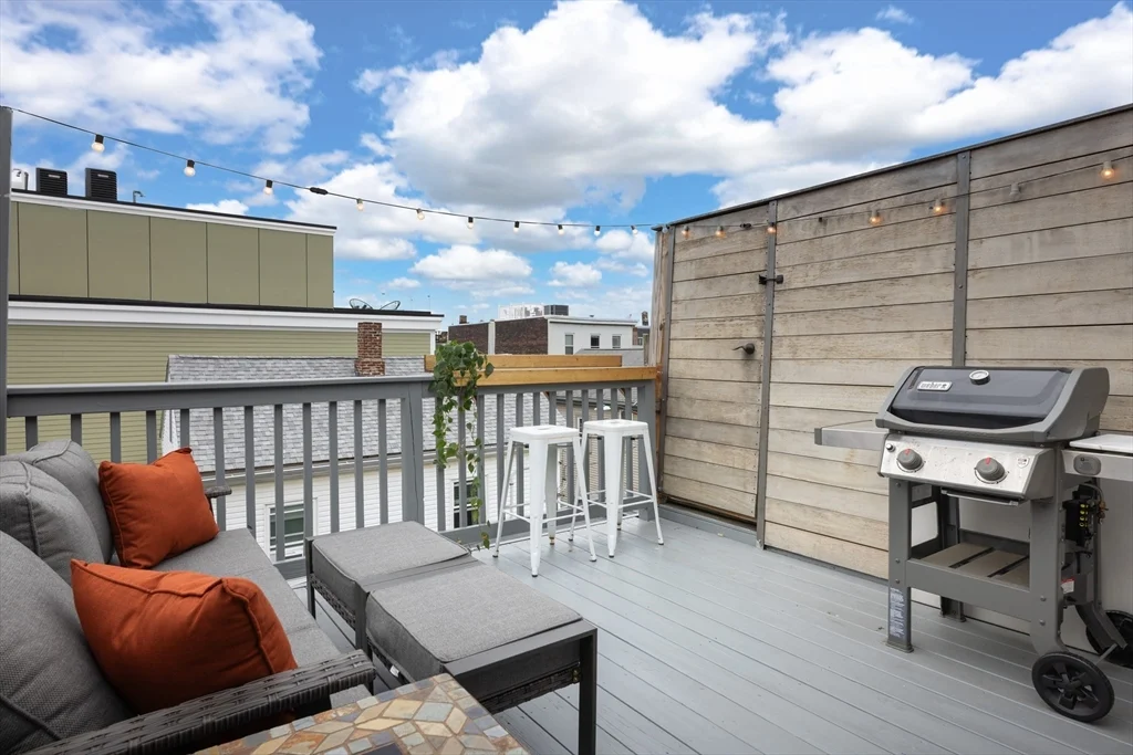 1 bed, 1 bath apartment for rent at 180 W 7th St Unit 3, South Boston — photo 6 of 8