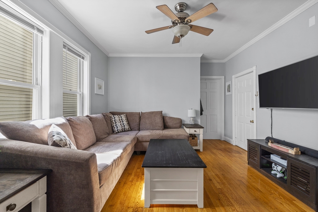 2 bed, 1 bath apartment for rent at 180 W 8th Unit 1, South Boston — photo 5 of 13