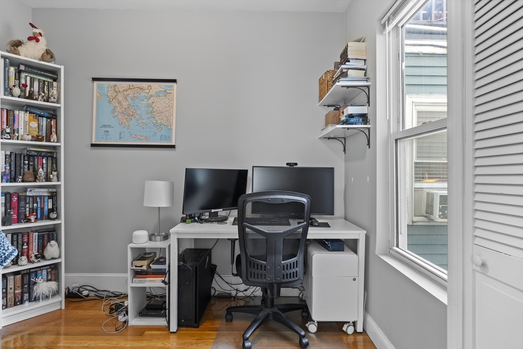 2 bed, 1 bath apartment for rent at 180 W 8th Unit 1, South Boston — photo 8 of 13