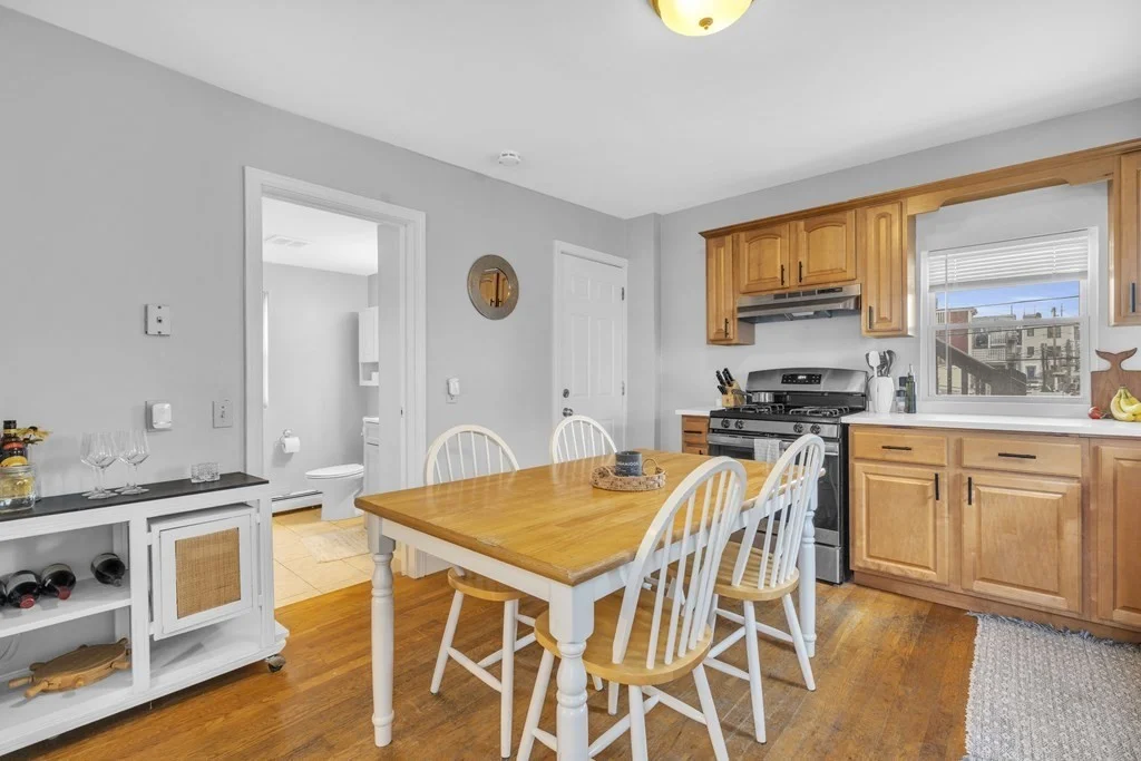 3 bed, 1 bath apartment for rent at 180 W 8th Unit 2, South Boston — photo 12 of 17