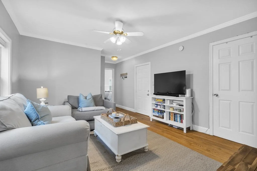 3 bed, 1 bath apartment for rent at 180 W 8th Unit 2, South Boston — photo 2 of 17